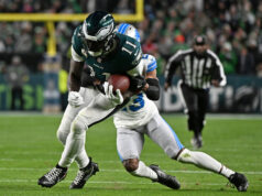 Fanúšikovia NFL roztrhajú výzvu rozhodcov OPI proti AJ Brownovi, keď zápasia Eagles s medveďmi logo pochodového šialenstva