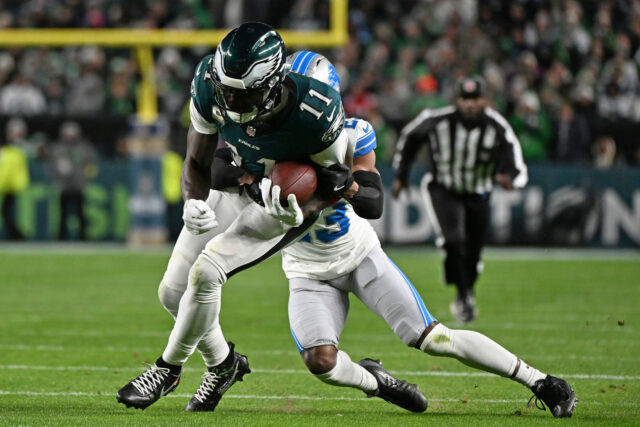 Fanúšikovia NFL roztrhajú výzvu rozhodcov OPI proti AJ Brownovi, keď logo pochodového šialenstva