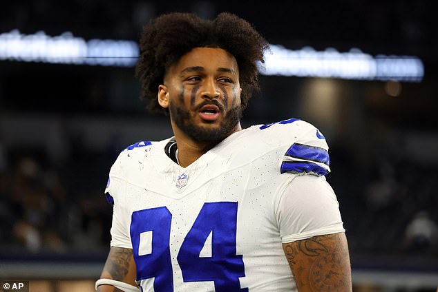 Fanúšikovia sa rozzúrili, keď útočníci prerušili chvíľu ticha za zosnulú Vo veku 24 rokov zomrel v stredu večer hráč Dallas Cowboys Marshawn Kneeland