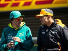 Fernando Alonso poukazuje na kľúčový rozdiel medzi McLarenom v roku 2007 v porovnaní so súčasnosťou s Landom Norrisom a Oscarom Piastrim Fernando Alonso poukazuje na kľúčový rozdiel medzi McLarenom v roku 2007 v porovnaní so súčasnosťou s Landom Norrisom a Oscarom Piastrim