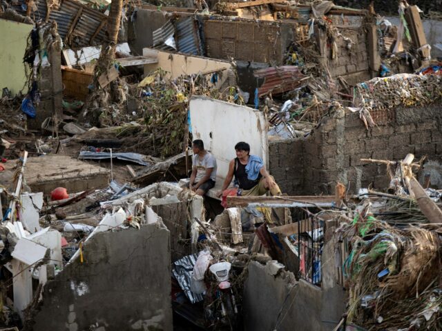 Filipíny sa pripravujú na tajfún Fung-wong po predchádzajúcej búrke, ktorá Filipíny sa pripravujú na tajfún Fung-wong po predchádzajúcej búrke, ktorá zabila viac ako 200 | Správy o klimatickej kríze