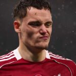 Florian Wirtz počas zápasu Premier League medzi Manchestrom City a Liverpoolom na Etihad Stadium.