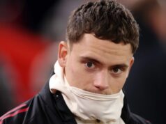 Florian Wirtz povedal, že by mohol byť v januárovom prestupovom období prerušený počas trápenia Liverpoolu Florian Wirtz z Liverpoolu sa pozerá na zápas Premier League medzi Liverpoolom a Aston Villou na Anfielde