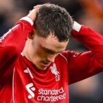 Florian Wirtz z FC Liverpool vyzerá skľúčene počas zápasu MD4 fázy Ligy majstrov UEFA 2025/26 medzi Liverpool FC a Real Madrid CF na Anfielde