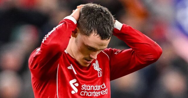 Florian Wirtz skončí v Liverpoole, ak neurobí jednu vec – Florian Wirtz z FC Liverpool vyzerá skľúčene počas zápasu MD4 fázy Ligy majstrov UEFA 2025/26 medzi Liverpool FC a Real Madrid CF na Anfielde