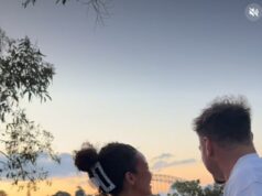 Footy hviezda Angus Crichton robí obrovské vyhlásenie – ale jeho budúcnosť v NRL zostáva vo vzduchu Angus a Chloe Crichtonovci (obaja na obrázku) odhalili pohlavie svojho bábätka veľmi výnimočne – po tom, čo minulý mesiac oznámili, že budú mať dieťa.