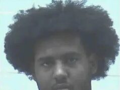 Futbalista Gruzínska Nyier Daniels obvinený z krutosti voči deťom a úteku pred políciou rýchlosťou viac ako 100 míľ za hodinu Záložný ofenzívny pobočník Bulldogs Nyier Daniels čelí dvom obvineniam z krutosti druhého stupňa voči deťom a obvineniu z úteku alebo pokusu uniknúť policajtovi