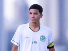 Futbalista zahynul pri hororovej havárii ako vyhlásenie klubu o „obrovskej strate“ Futbalista zahynul pri hororovej havárii ako vyhlásenie klubu o „obrovskej strate“