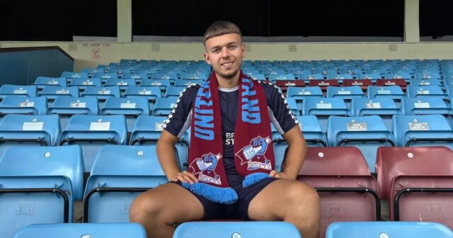 Futbalista zranený pri útoku nožom vo vlaku zverejnil vyhlásenie po Jonathan Gjoshe podstúpil úspešnú operáciu a očakáva sa, že sa úplne uzdraví