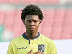 Futbalisti Chelsea: Blues podpísali ďalší chlapčenský zázrak z bývalého klubu Moisesa Caiceda – s obrancom, 16, by sa mal pripojiť v roku 2028 Chelsea sa dohodla na podpise 16-ročného ekvádorského obrancu Deinnera Ordoneza