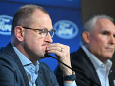 GM Leafs Brad Treliving jasne vyjadril svoj postoj k HC Craigovi Berubemu po silnej reakcii GM Leafs Brad Treliving jasne vyjadril svoj postoj k HC Craigovi Berubemu po silnej reakcii