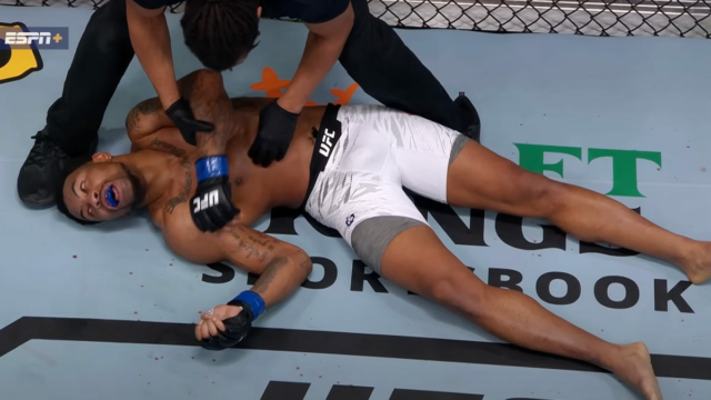 Gabriel Bonfim verzus Khaos Williams
