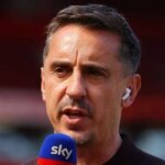 Sir Alex Ferguson a Gary Neville chceli hviezdu v Manchestri United