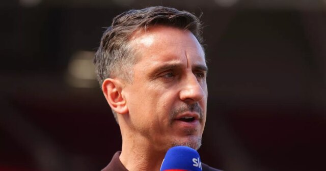 Gary Neville zahŕňa aj Bruna Fernandesa, ktorý v odsudzujúcom verdikte Odborník Sky Sports Gary Neville povedal štyrom hráčom Man United, že „by sa mali mať oveľa lepšie“