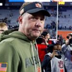 Gaštanové požiare Hugh Freeze | Fox News