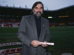 George Best zomrel na mizine a bez peňazí s obrovskými účtami vrátane dlhu bývalej manželke | Futbal | Šport George Best zomrel na mizine a bez peňazí s obrovskými účtami vrátane dlhu bývalej manželke | Futbal | Šport