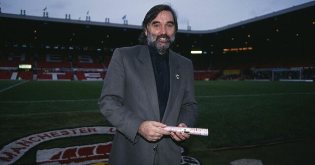 George Best zomrel na mizine a bez peňazí s obrovskými účtami vrátane dlhu bývalej manželke | Futbal | Šport
