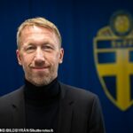 Graham Potter sa v nasledujúcich dvoch dueloch Švédska nebude môcť spoliehať na útočníka Alexandra Isaka