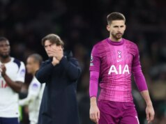 Guglielmo Vicario zúri v Tottenhame, keď zúri Viliam vikár