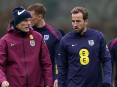 Harry Kane vymenúva päť hráčov v anglickej vedúcej skupine Thomasa Tuchela Tréner Anglicka Thomas Tuchel a kapitán Harry Kane