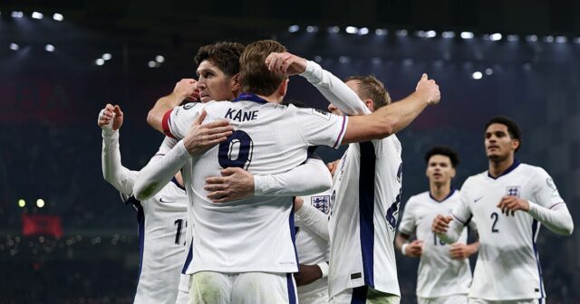 Hodnotenie hráčov Anglicka vs Albánsko ako dve hviezdy 8/10 zabezpečujú Anglicko oslavuje po úvodnom góle Harryho Kanea v Albánsku