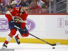 Hokejová hviezda utrpela strašnú nehodu, keď jeho tím opäť zasiahol kliatbu za zranenie v snahe jeho tímu o tretí titul v rade Útočník Floridy Panthers Eetu Luostarinen zrejme vynechá čas na ľade po šialenom zranení.