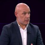 Howard Webb sa pustil do rozhodnej obhajoby rozhodnutia neuznať nedeľňajší gól Virgila van Dijka proti Manchestru City.