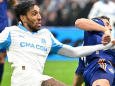 Howe prepustil po tom, čo pápežová chyba v titulkoch zverejnila poslednú katastrofu v Newcastle Howe prepustil po tom, čo pápežová chyba v titulkoch zverejnila poslednú katastrofu v Newcastle