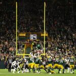 Green Bay Packers mali šancu vyrovnať hosťujúci Philadelphia Eagles 64-yardovým pokusom o gól z poľa na konci regulácie v pondelok večer na Lambeau Field.