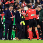 Hráči Realu Betis sú terčom rakiet od fanúšikov Sevilly