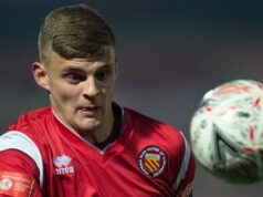 Hrdina z hetriku FA Cupu unikol trestu odňatia slobody za trestný čin obchodovania s drogami | Futbal | Šport Hrdina z hetriku FA Cupu unikol trestu odňatia slobody za trestný čin obchodovania s drogami | Futbal | Šport