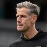 Hughes prepustený ako šéf Newportu bol „na ceste“