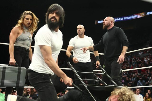 Hviezda AEW odhaľuje, prečo sa hlavná frakcia nikdy nestotožní s Hviezda AEW odhaľuje, prečo sa hlavná frakcia nikdy nestotožní s Jazdcami smrti Jona Moxleyho