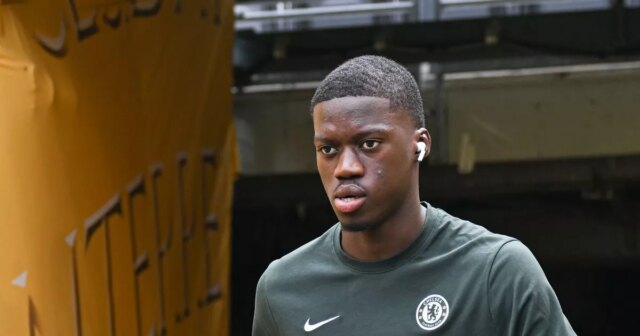 Hviezda Chelsea odmieta Francúzsko a mení medzinárodnú vernosť pred AFCON Mamadou Sarr