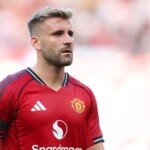 Obranca Manchestru United Luke Shaw ešte musí byť povolaný Thomasom Tuchelom do Anglicka