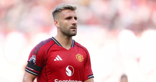 Obranca Manchestru United Luke Shaw ešte musí byť povolaný Thomasom Tuchelom do Anglicka