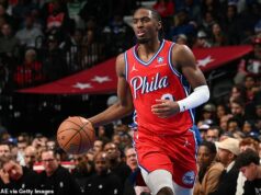 Hviezda NBA je v rozpakoch, keď ho jeho neposlušné šteňa ponižuje pred zmäteným davom na výstave psov Hviezda NBA Tyrese Maxey vymenila kurt za prekážkovú dráhu 16. novembra