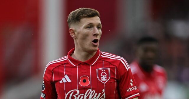 Hviezda alternatívnej Premier League z Man Utd uprostred prestupového znepokojenia Elliot Anderson