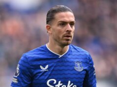 Hviezdy Premier League si „najímajú bývalých bojovníkov MMA“, aby chránili domy po lúpežiach LIVERPOOL, ANGLICKO - 5. OKTÓBER: Jack Grealish z Evertonu počas zápasu Premier League medzi Evertonom a Crystal Palace na štadióne Hill Dickinson 5. októbra 2025 v Liverpoole v Anglicku. (Foto: Ben Roberts - Danehouse/Getty Images)