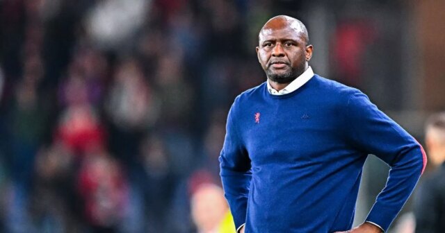 Patrick Vieira vo svojom poslednom zápase v Janove.