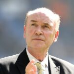 Bývalý hráč Chelsea John Dempsey v polčase