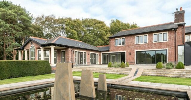 Legenda Manchestru United Mark Hughes počas svojho pôsobenia v Southamptone