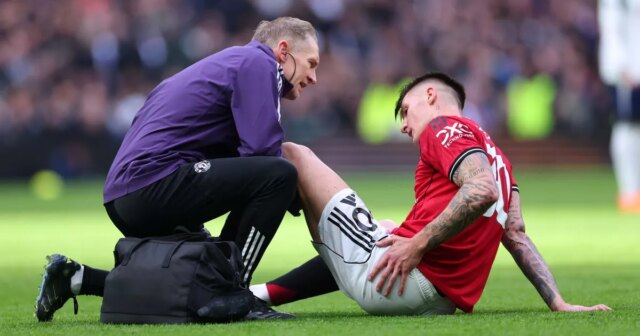 Benjamin Sesko sa dostal do nezhody medzi klubom a krajinou po zranení Man United proti Tottenhamu.