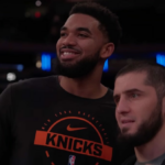 Islam Machačev navštevuje zápas Knicks