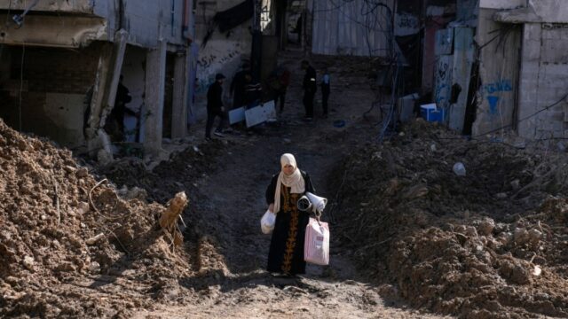 Izraelské vyprázdňovanie utečeneckých táborov na Západnom brehu sa rovná vojnovým zločinom: HRW | Správy o konflikte medzi Izraelom a Palestínou
