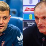 Thomas Tuchel sa pozerá