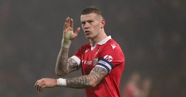 James McClean priznáva, že udrel fanúšika Cardiffu, keď zdvihol veko James McClean z Wrexhamu