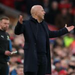 Carragher si vybral Mohameda Salaha za mimoriadnu kritiku za to, že sa nepripojil ku kapitánovi Virgilovi van Dijkovi, aby čelil počas série porážok. (Peter Byrne/PA)