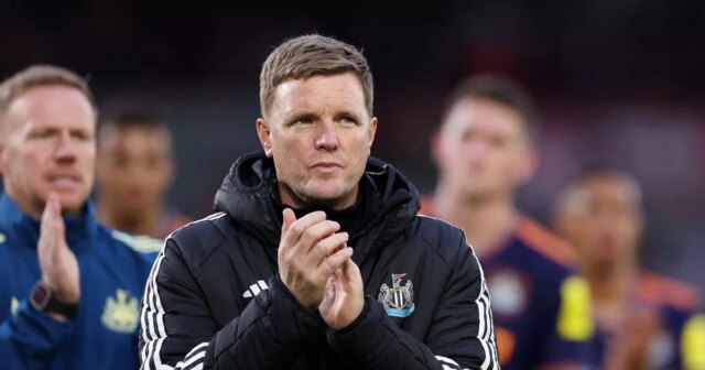 Jamie Carragher obviňuje Newcastle zo „sklamania“ Eddieho Howea v anglickom Eddie Howe