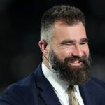 Jason Kelce povedal, že „ktokoľvek“ mohol uspieť v rozhovore s Taylor Swift